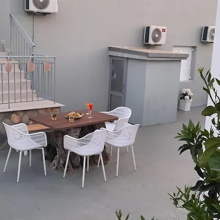 Chrissi Princess Daire